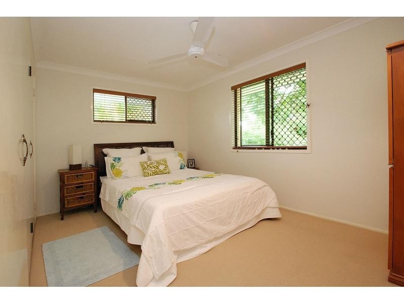 5 Lancelin Drive, Mermaid Waters QLD 4218