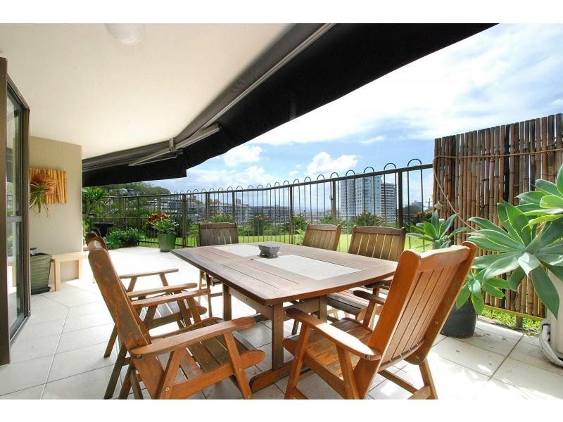 2/45 Hayle Street, Burleigh Heads QLD 4220