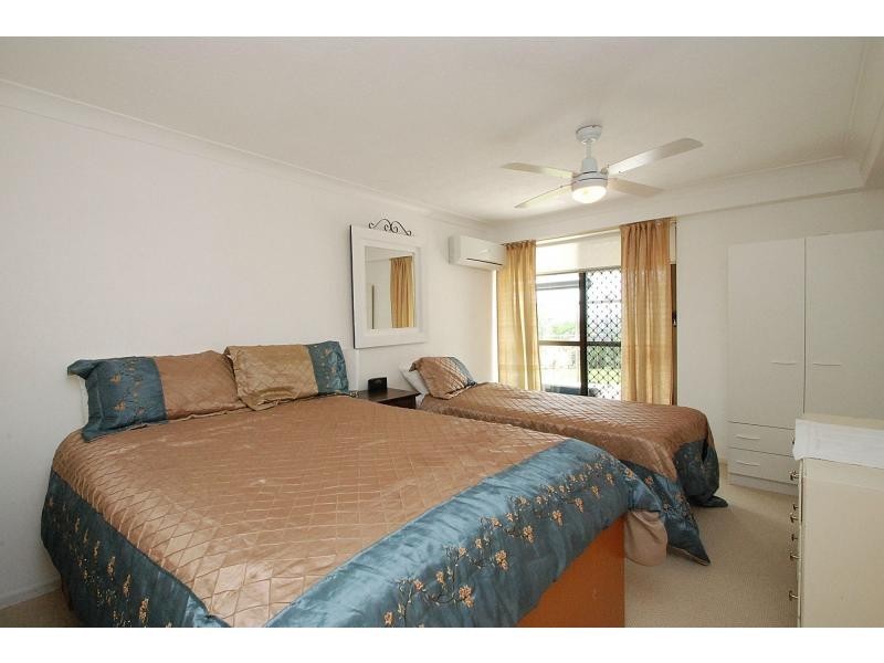 2/45 Hayle Street, Burleigh Heads QLD 4220
