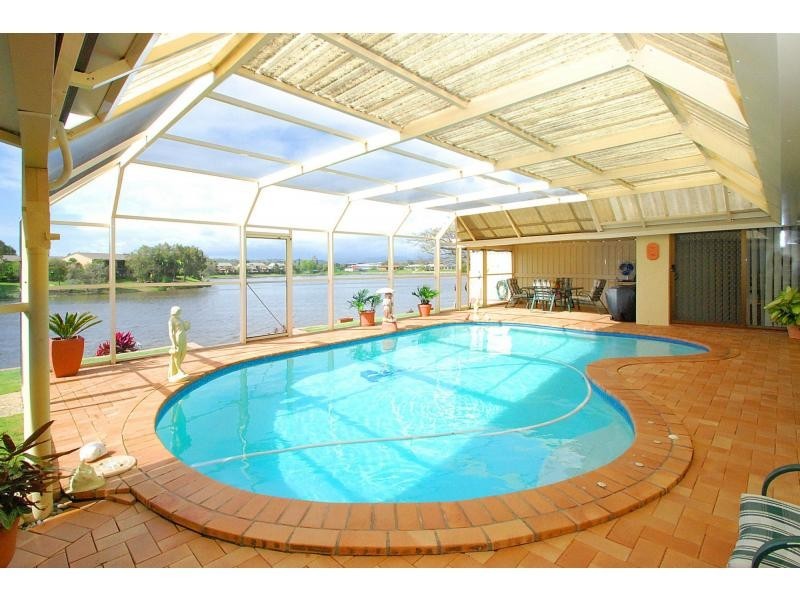 62 Honeyeater Drive, Burleigh Waters QLD 4220