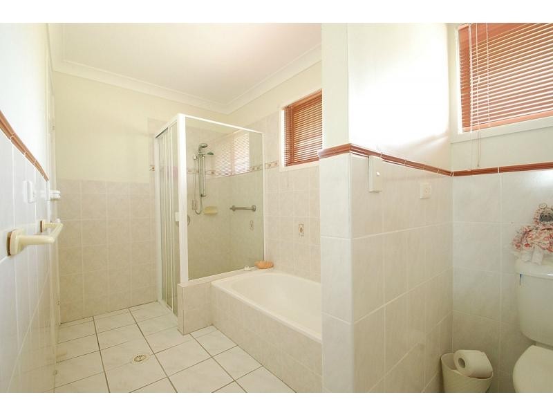 62 Honeyeater Drive, Burleigh Waters QLD 4220