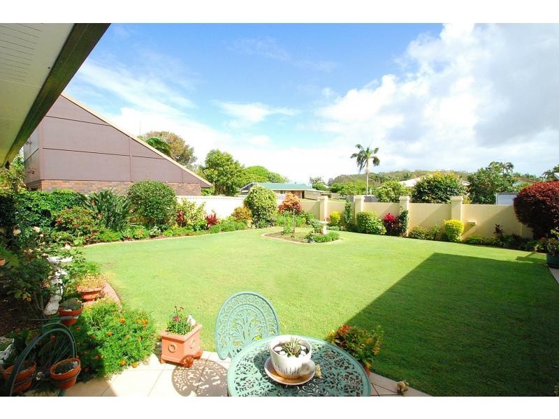 62 Honeyeater Drive, Burleigh Waters QLD 4220