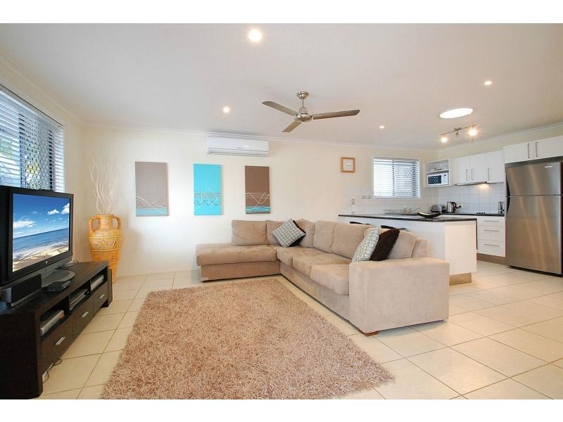 26 Dawn Parade, Miami QLD 4220