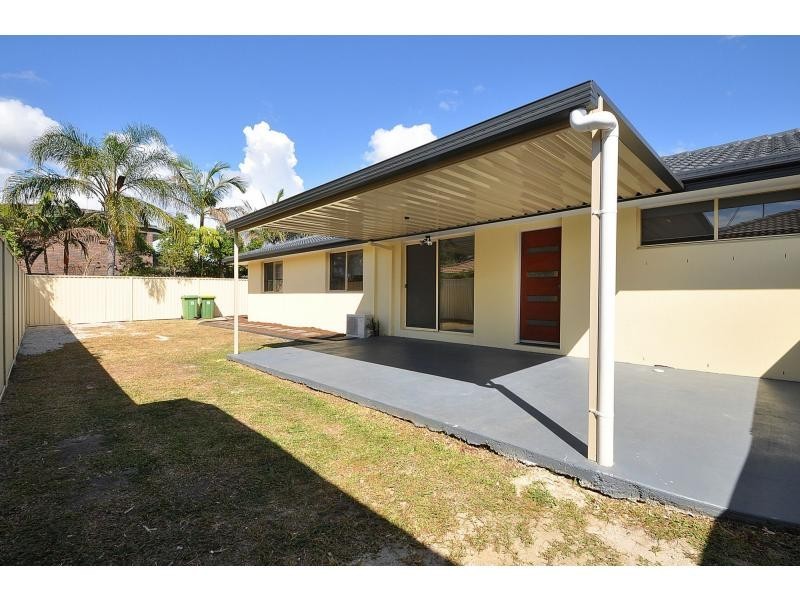 290 Christine Avenue, Varsity Lakes QLD 4227