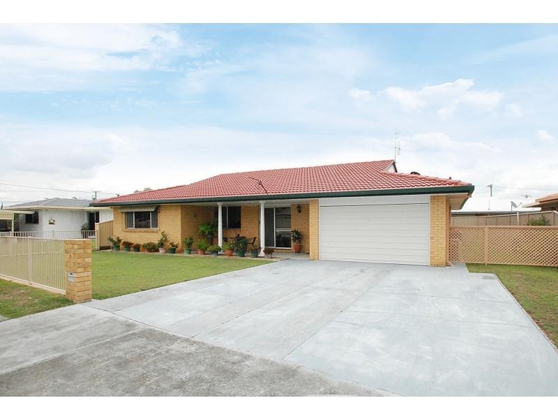 6 Le Mans Drive, Mermaid Waters QLD 4218