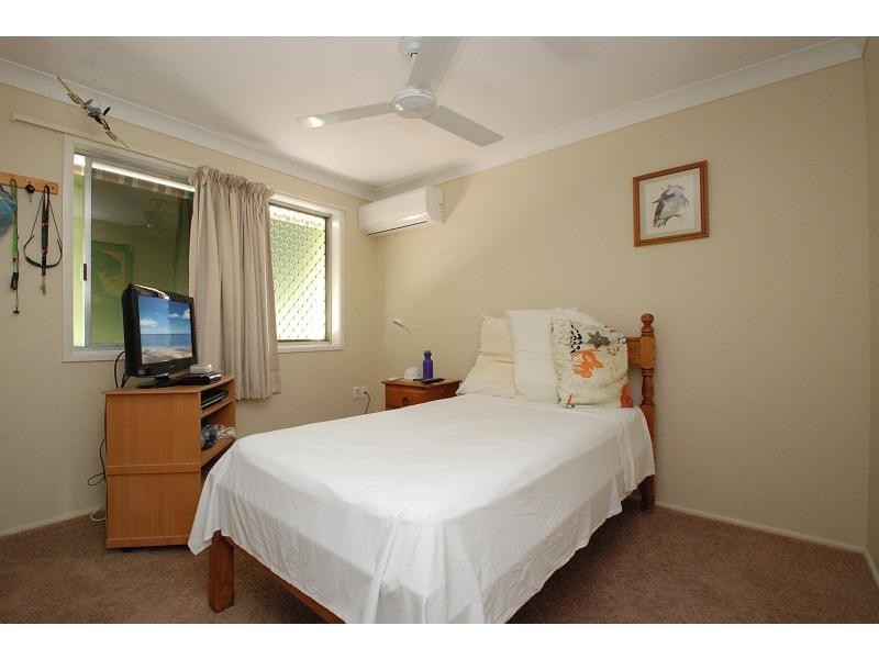 6 Le Mans Drive, Mermaid Waters QLD 4218