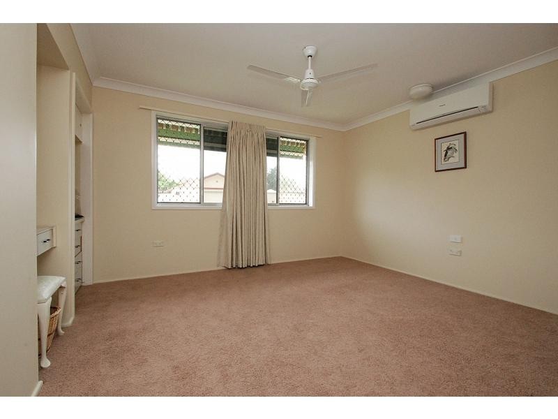 6 Le Mans Drive, Mermaid Waters QLD 4218