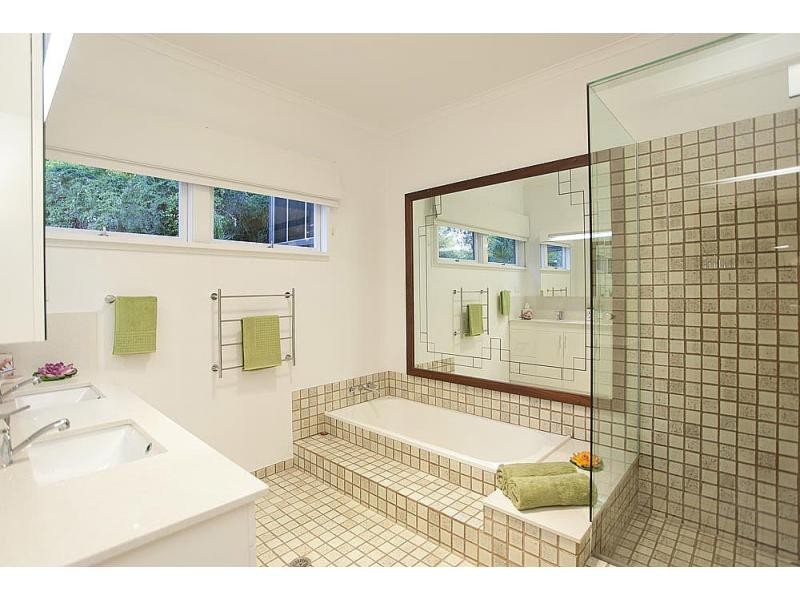 114A Fifth Avenue, Windsor QLD 4030