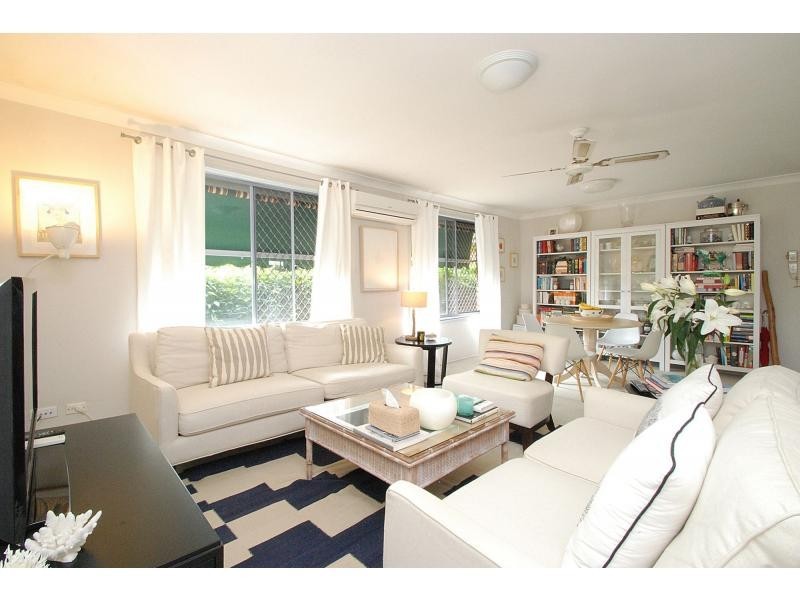 103 Chainey Avenue, Miami QLD 4220