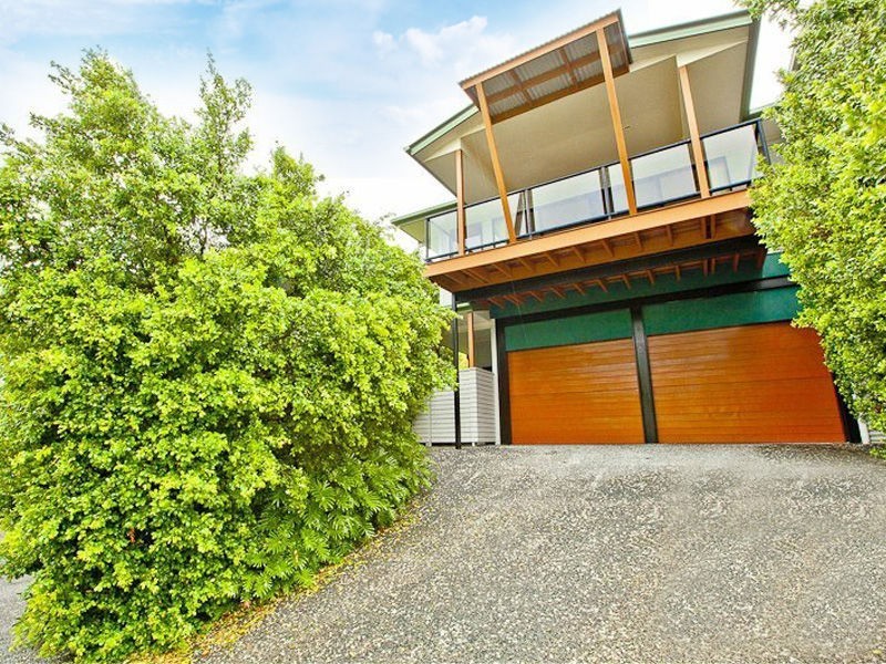 2/2 Ridgeline Way, Highland Park QLD 4211