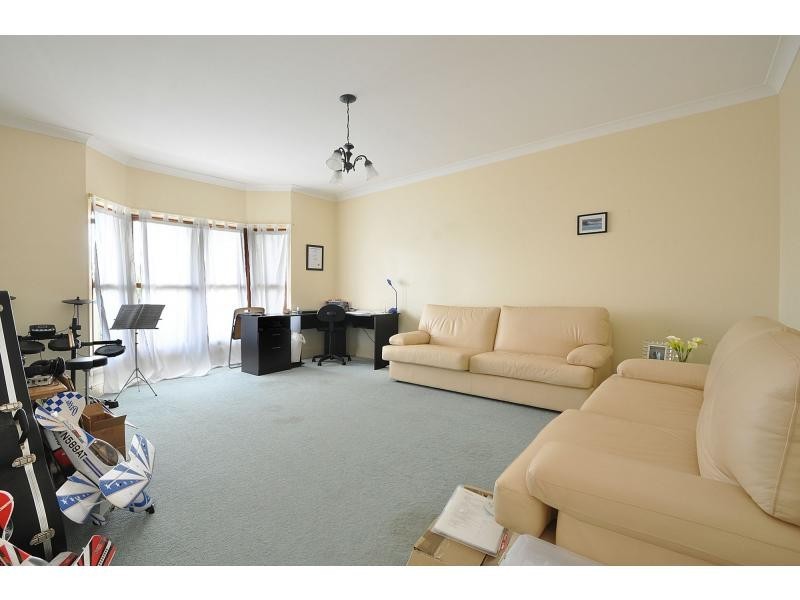 34 Foothill Street, Elanora QLD 4221
