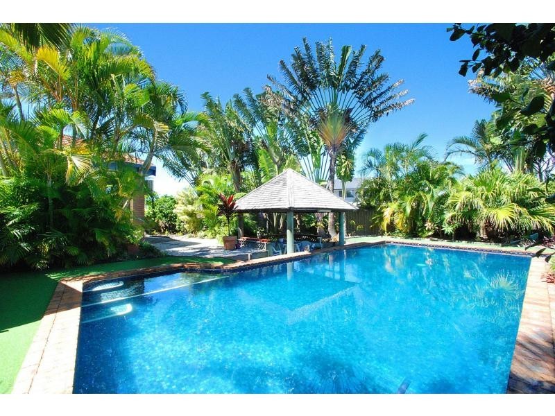 3 Fantail Court, Burleigh Waters QLD 4220