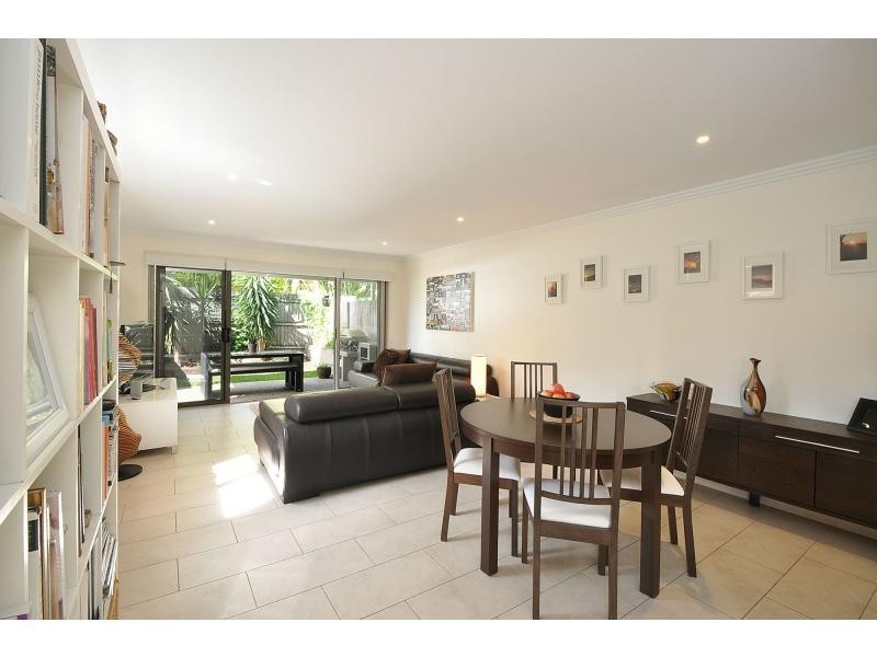 1/41 Dolphin Avenue, Mermaid Beach QLD 4218