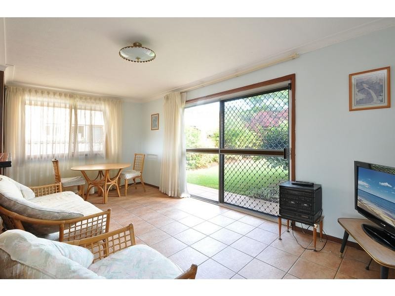 11 Kingfisher Crescent, Burleigh Waters QLD 4220