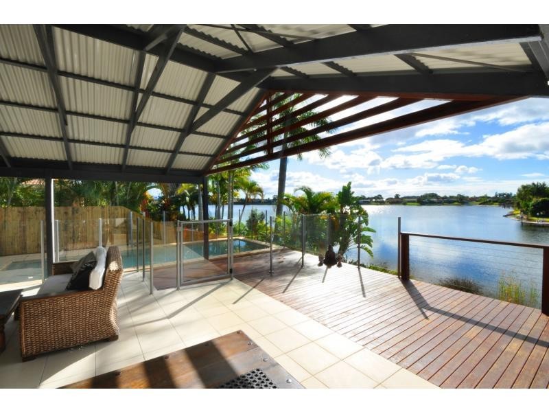21 Wedgebill Parade, Burleigh Waters QLD 4220