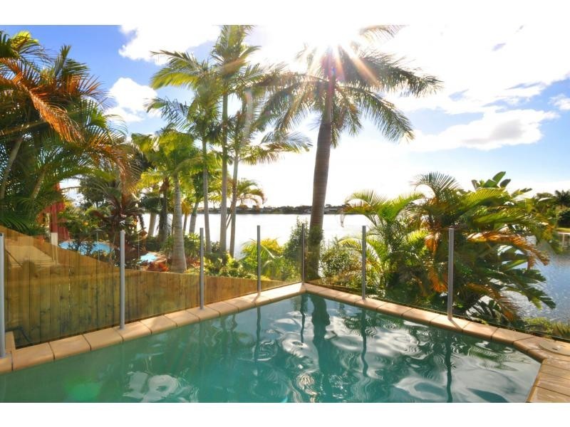 21 Wedgebill Parade, Burleigh Waters QLD 4220