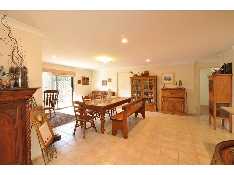 17 Bellbird Avenue, Burleigh Waters QLD 4220