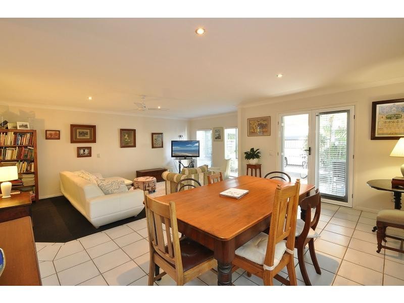 152 Nobby Parade, Miami QLD 4220