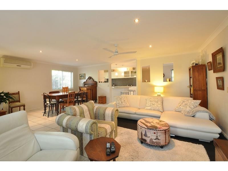 152 Nobby Parade, Miami QLD 4220