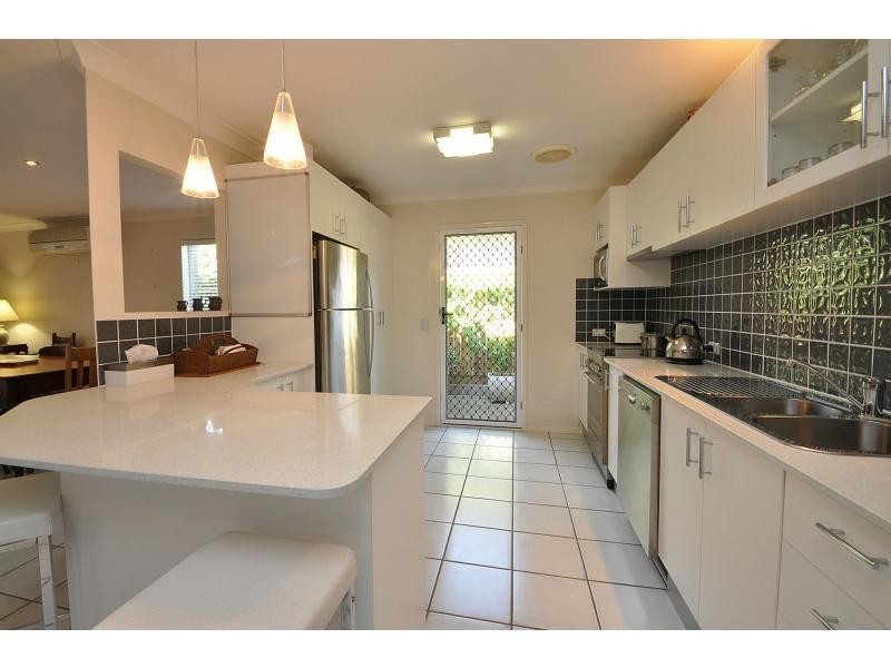 152 Nobby Parade, Miami QLD 4220