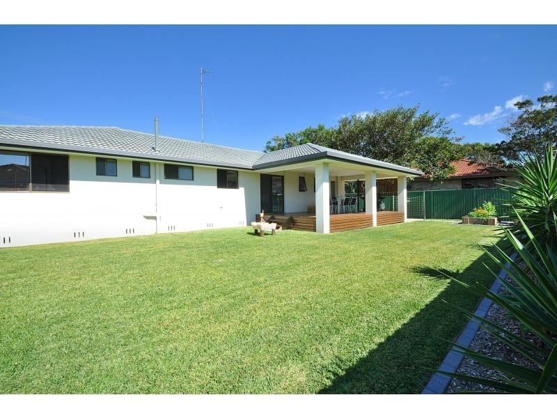 41 Banksia Broadway, Burleigh Waters QLD 4220