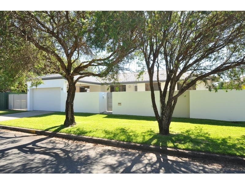 41 Banksia Broadway, Burleigh Waters QLD 4220