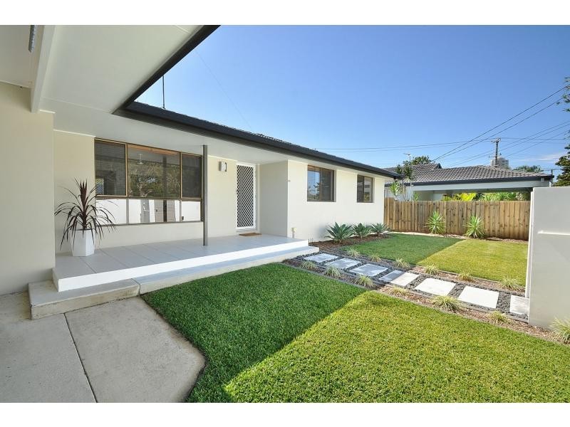 41 Banksia Broadway, Burleigh Waters QLD 4220