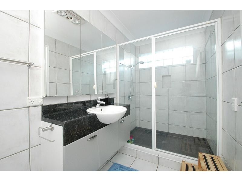 7 Grebe Place, Burleigh Waters QLD 4220