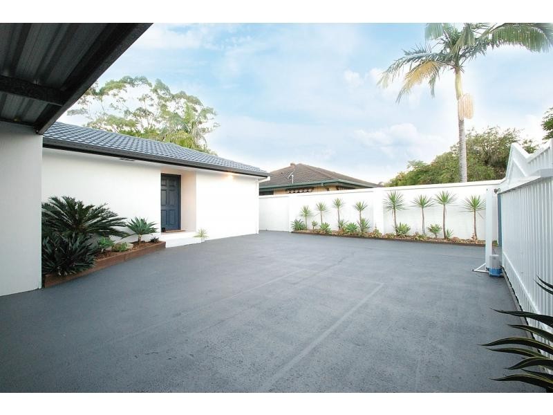 7 Grebe Place, Burleigh Waters QLD 4220