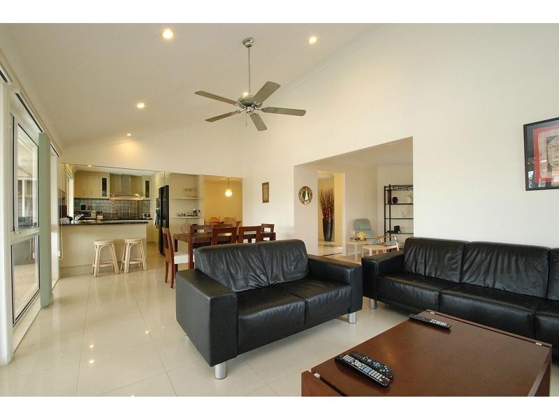 51 Pintail Crescent, Burleigh Waters QLD 4220