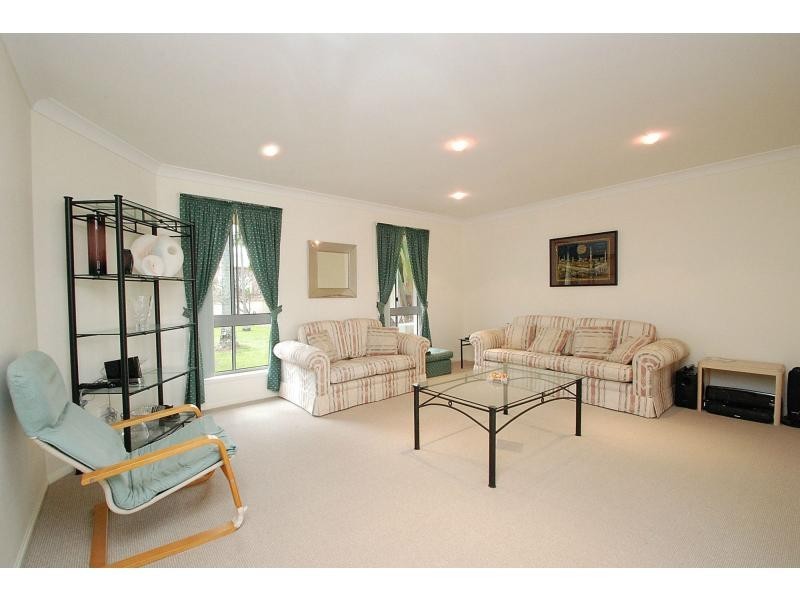 51 Pintail Crescent, Burleigh Waters QLD 4220