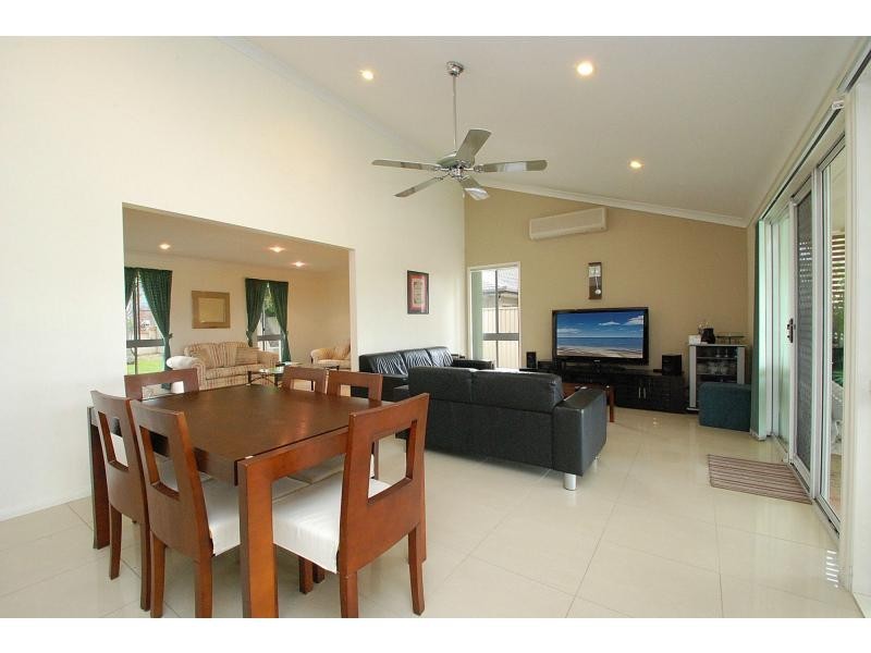 51 Pintail Crescent, Burleigh Waters QLD 4220