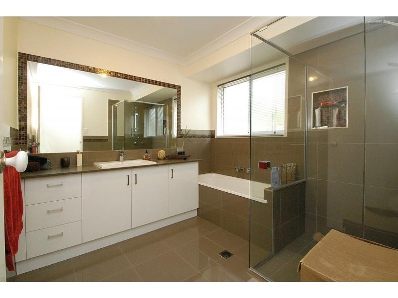 51 Pintail Crescent, Burleigh Waters QLD 4220