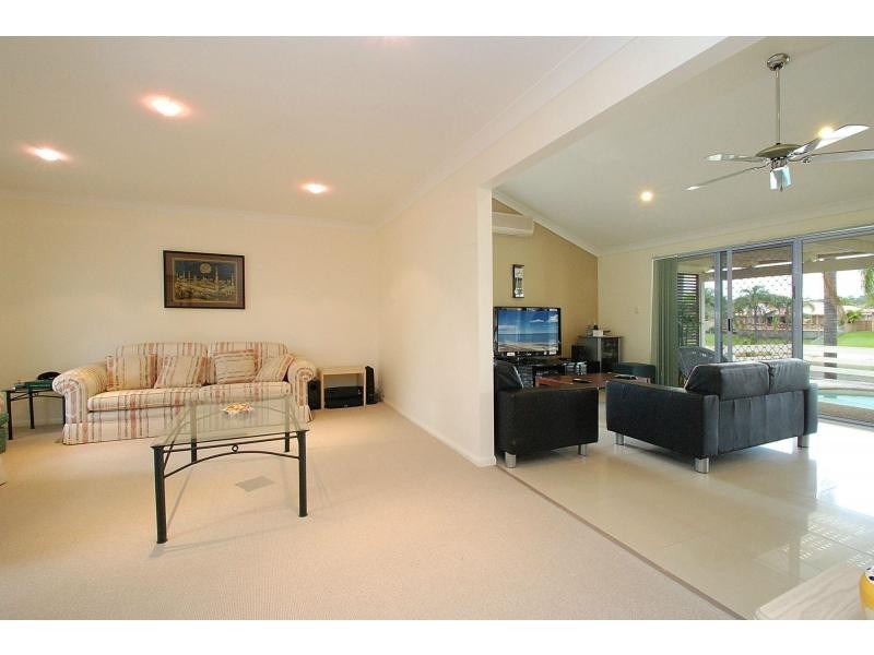 51 Pintail Crescent, Burleigh Waters QLD 4220