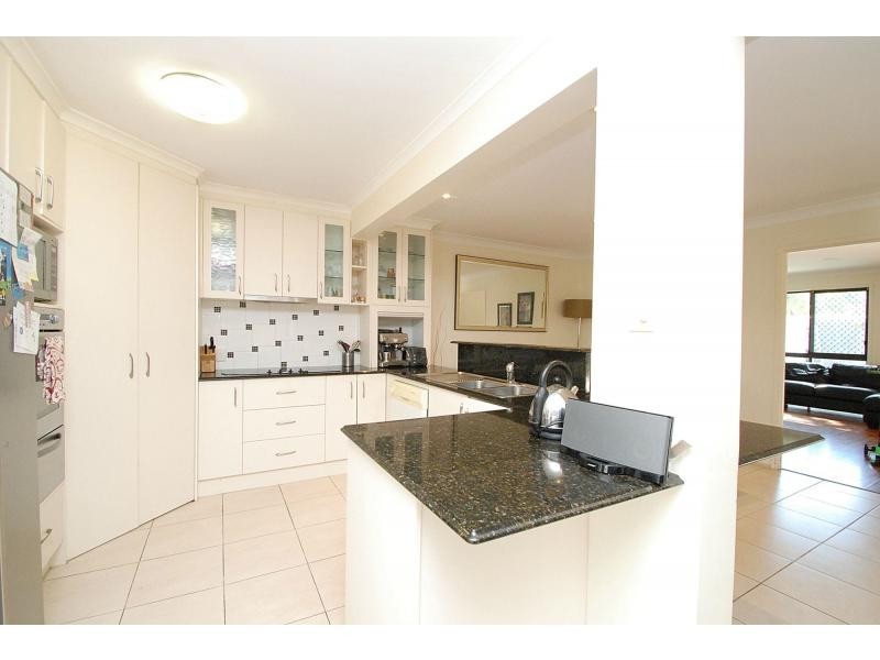 21 Dotterel Drive, Burleigh Waters QLD 4220