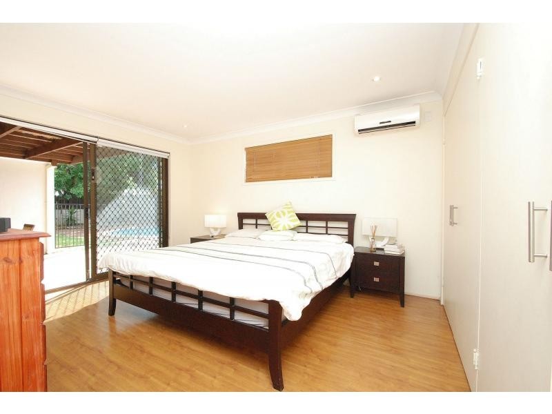 21 Dotterel Drive, Burleigh Waters QLD 4220