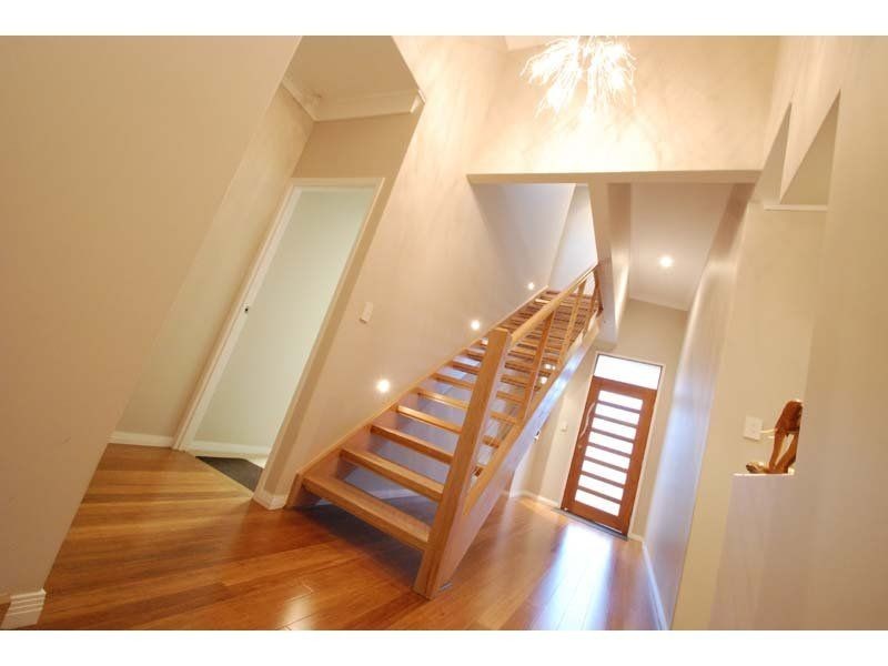 9 Barton Street, Reedy Creek QLD 4227