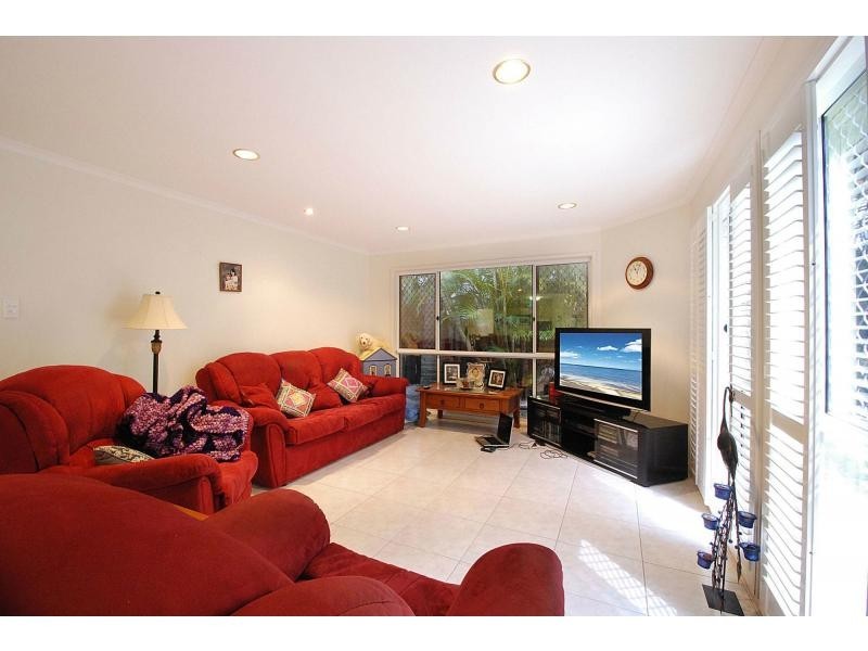 50 Belrose Boulevard, Varsity Lakes QLD 4227