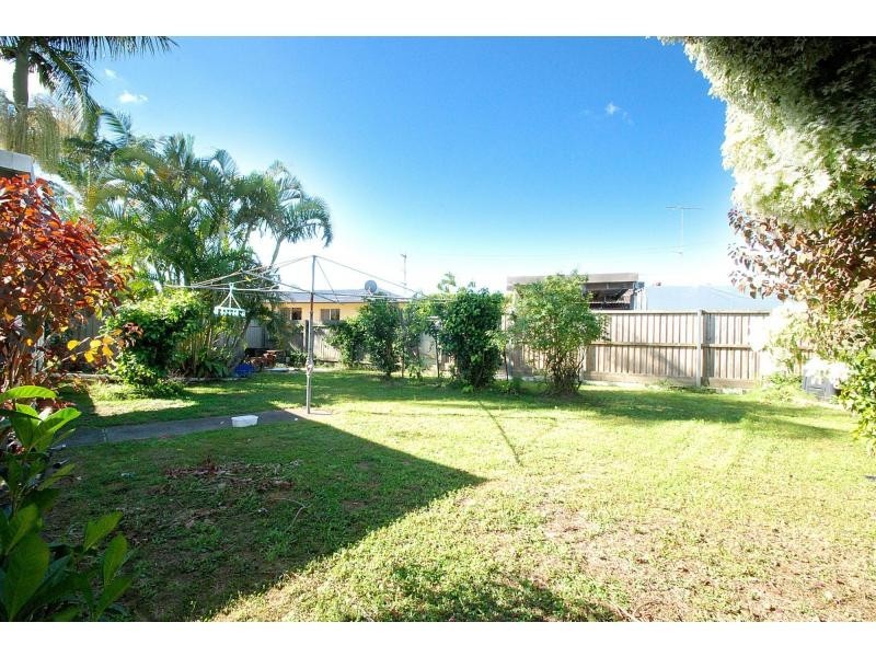 3 Maitland Street, Burleigh Waters QLD 4220