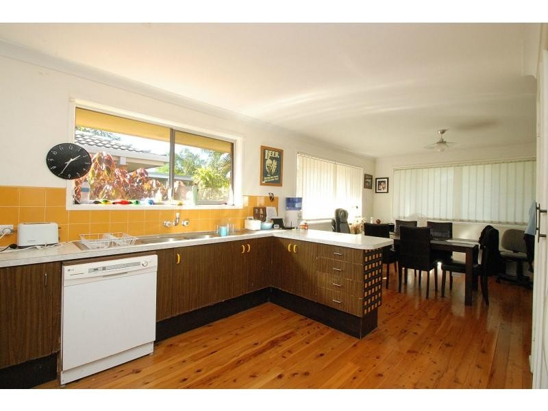 3 Maitland Street, Burleigh Waters QLD 4220