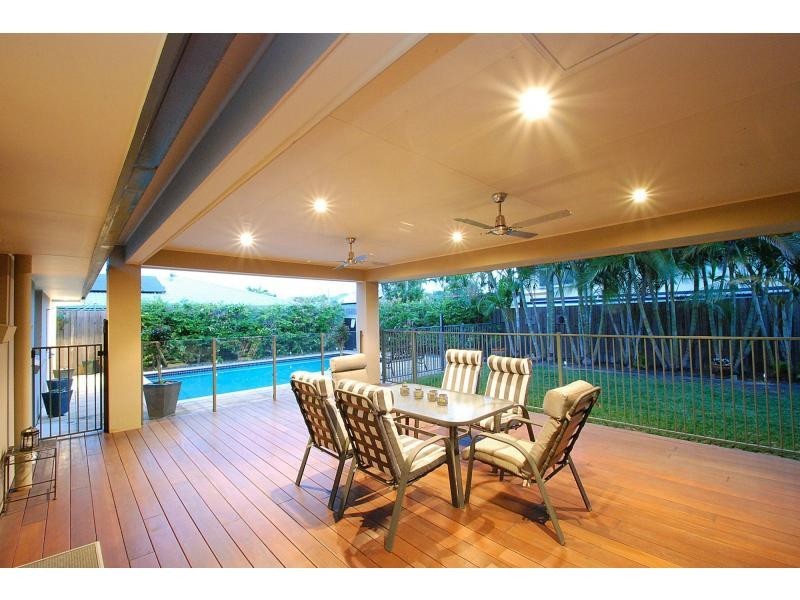 29 Curlew Crescent, Burleigh Waters QLD 4220