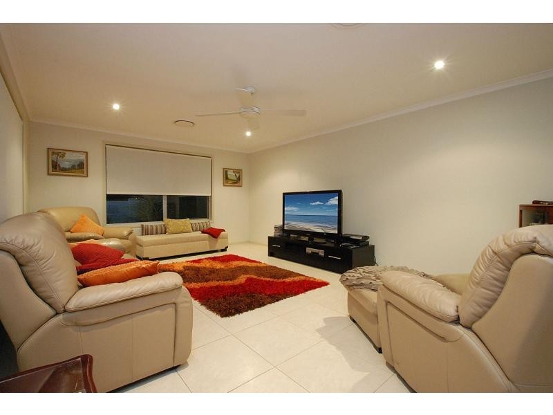 29 Curlew Crescent, Burleigh Waters QLD 4220