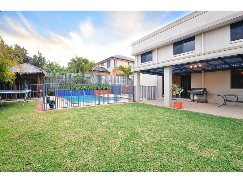 4 Majorca Crescent, Varsity Lakes QLD 4227