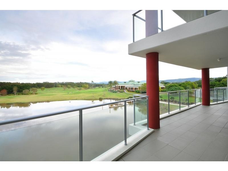 233/135 Lakelands Drive, Clear Island Waters QLD 4226