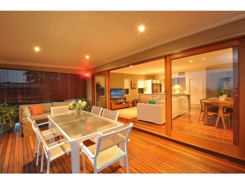 3 East Street, Burleigh Heads QLD 4220