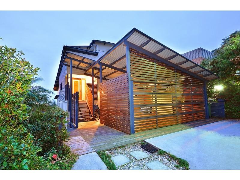 3 East Street, Burleigh Heads QLD 4220