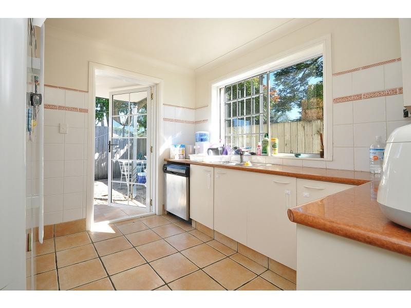 2/72 Nobby Parade, Miami QLD 4220