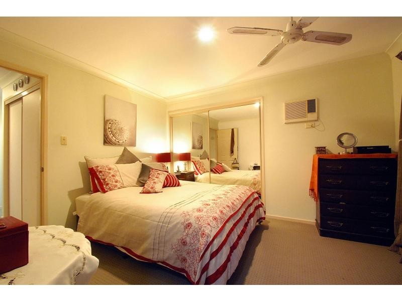 1/4 Ruby Court, Burleigh Waters QLD 4220