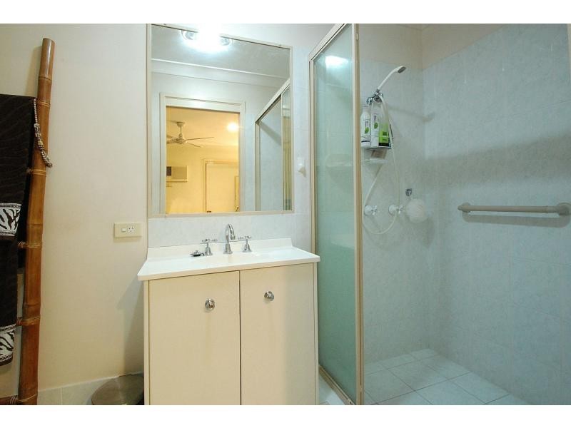 1/4 Ruby Court, Burleigh Waters QLD 4220