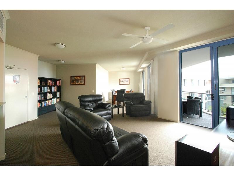 2071/1 Ocean Street, Burleigh Heads QLD 4220